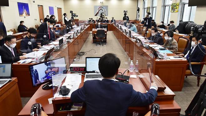 2월24일 국회에서 과학기술정보방송통신위원회 전체회의가 열리고 있다. ⓒ연합뉴스