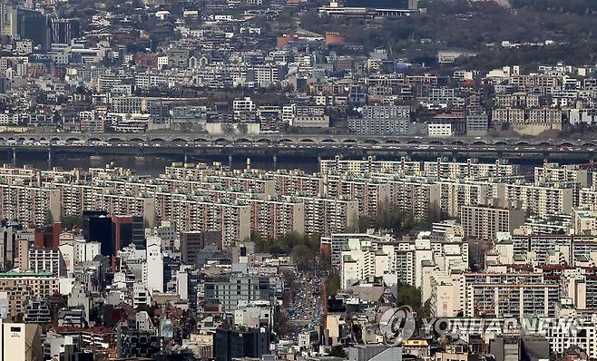 서울 강남구 압구정동 현대아파트 등 재건축 추진하는 한강변 단지 모습 [연합뉴스 자료사진]