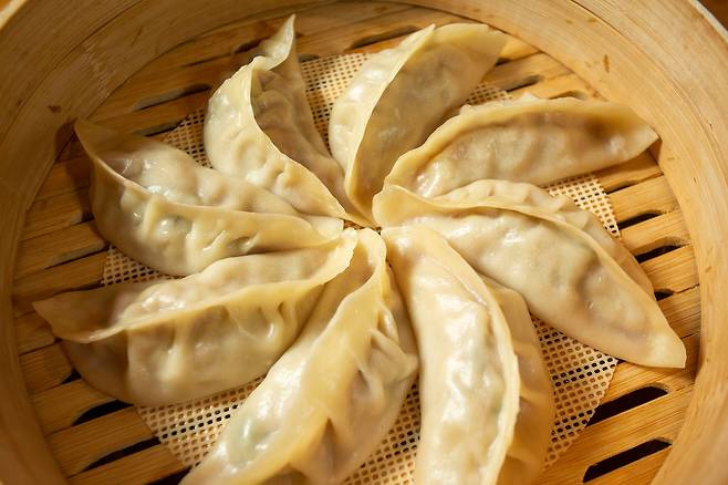 서울 서교동 '진향'의 찐만두./이신영 영상미디어 기자