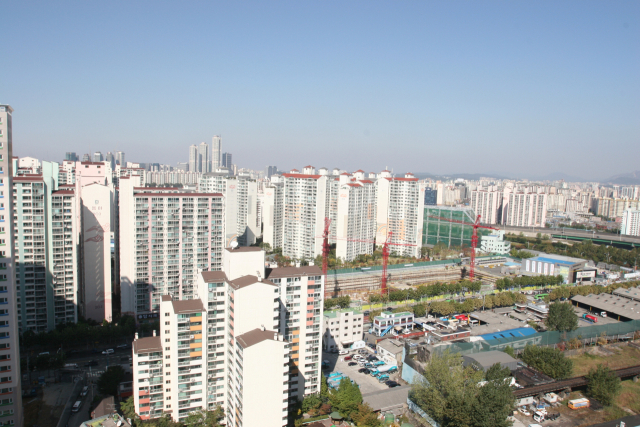서울의 한 아파트 단지 전경.