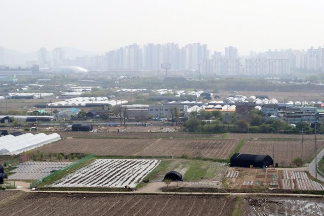 국토교통부는 21일 3기 신도시를 포함한 수도권 공공택지의 사전청약 계획을 밝혔다. 사전청약은 올해 총 3만200가구 분량으로 7월부터 12월까지 네 차례에 걸쳐 공급된다. 사진은 7월 1차 사전청약에 포함된 인천계양지구의 모습. 2021.4.21/뉴스1