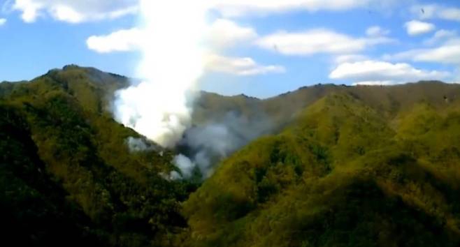 25일 오후 2시 320분쯤 강원 원주시 신림면 성남리 치악산국립공원에서 산불이 발생해 인근지역으로 번지고 있다. 산림청 제공