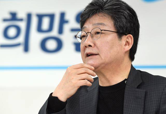 국민일보와 인터뷰 중인 유승민 전 국민의힘 의원. 최종학 선임기자