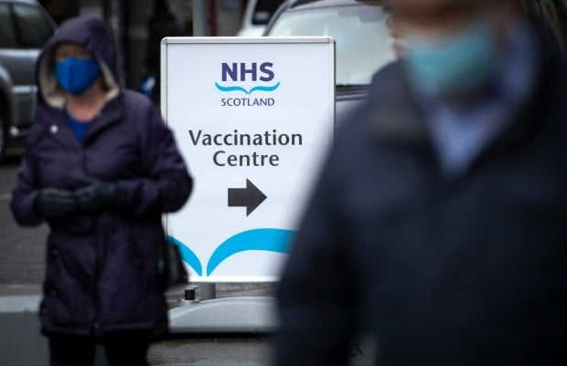 영국 스코틀랜드 에든버러의 '에든버러 인터내셔널 콘퍼런스 센터'(EICC)에 설치된 국민보건서비스(NHS)의 신종 코로나바이러스 감염증(코로나19) 백신 접종 센터. /사진=AFP