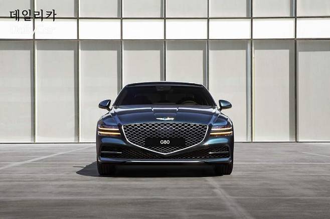 제네시스 G80 </figcation>