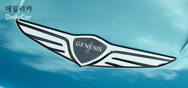 콘셉트 X에 부착된 제네시스 심벌 </figcation>