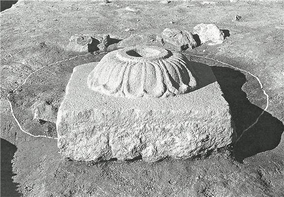 천관사지 석등 하대석