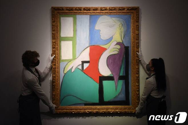 피카소의 미술 작품 '창가에 앉은 여인(마리-테레즈)'© AFP=뉴스1