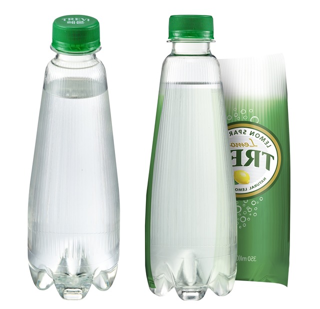 롯데칠성음료가 탄산수 브랜드 '트레비'의 라벨을 없앤 '트레비 ECO' 350mL 제품을 출시했다. /롯데칠성음료 제공