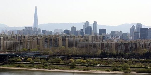 서울 강남구 압구정동 일대 아파트 모습.