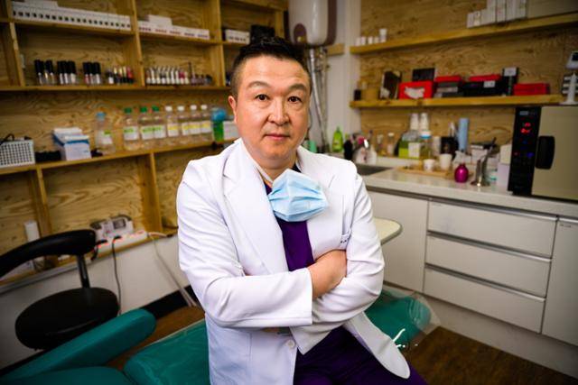 순간의 열정과 재미를 포기하지 않는 삶, 그가 인생을 사는 방식이다. 한진탁 인턴기자