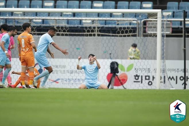 시즌1호골이자 결승골을 터뜨린 대구FC의 정승원(한국프로축구연맹 제공)© 뉴스1