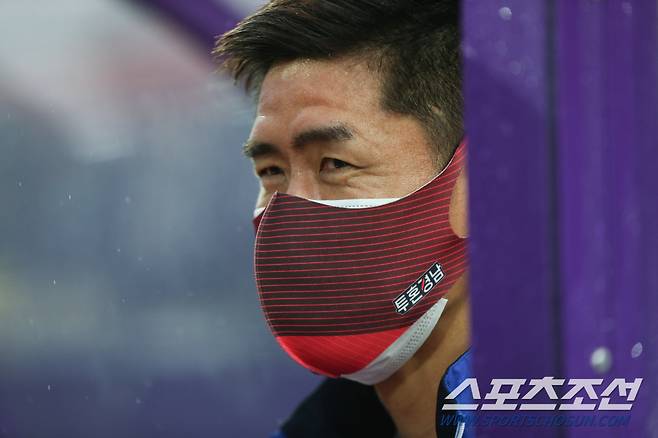 경남 설기현 감독. 한국프로축구연맹