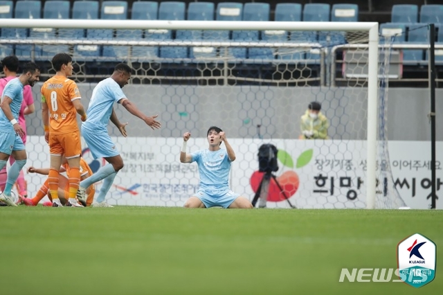 [서울=뉴시스]프로축구 대구FC 정승원 (사진 = 프로축구연맹 제공)