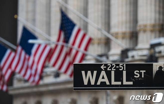 19일(현지시간) 뉴욕증시는 비트코인 등 가상화폐(암호화폐) 시장이 무너지면서 위험자산에 대한 투자심리가 악화돼 하락했다./사진-뉴스1