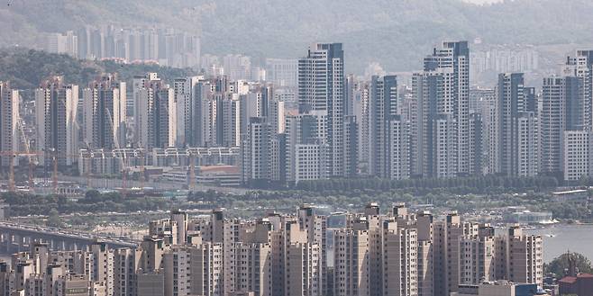 서울 남산에서 바라본 반포 일대 아파트의 모습. [연합뉴스]