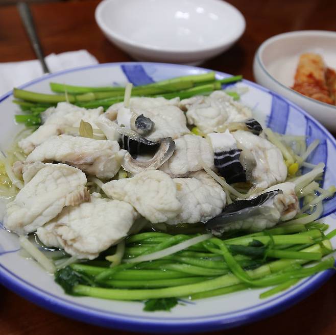 출처: symom106님 인스타그램