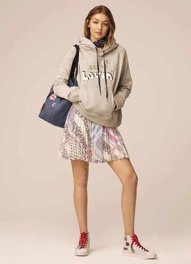 출처: 타미힐피거X지지하디드