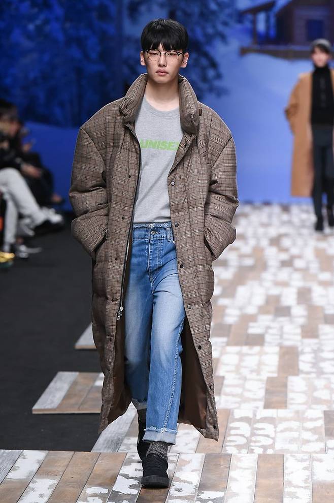 출처: 노앙 17FW