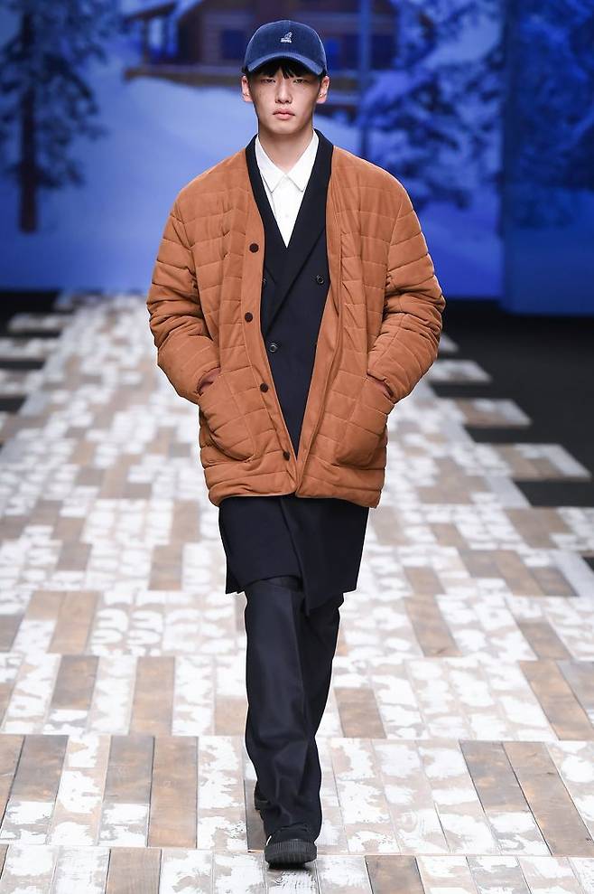 출처: 노앙 17FW