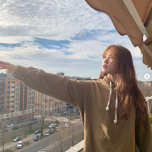 출처: 이성경 인스타그램