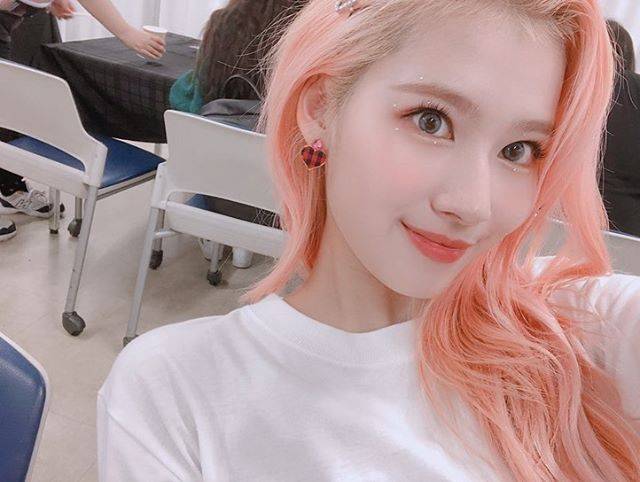 출처: @twicetagram