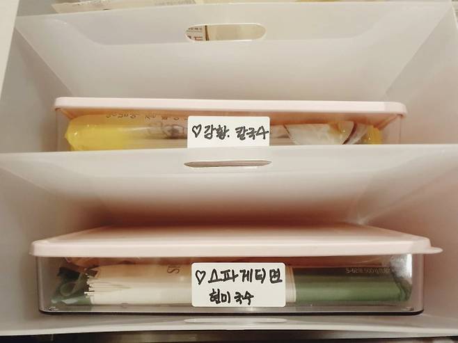 출처: 노하우 속 <투명 보관함> 제품 정보 보러 가기 (▲ 이미지 클릭)