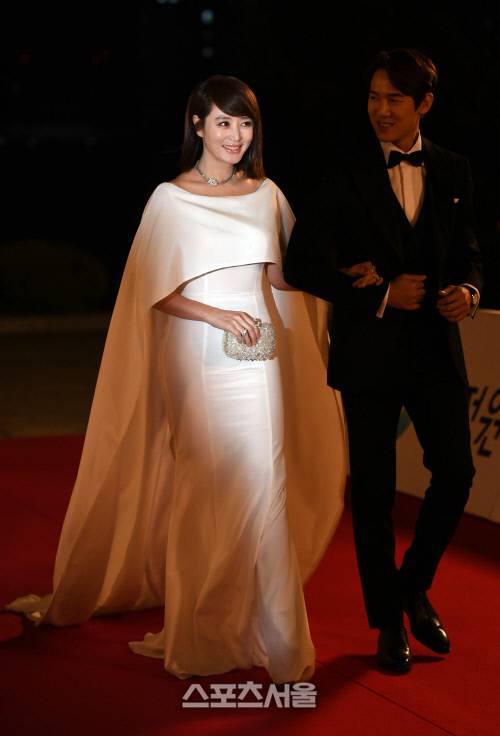 출처: 스포츠 서울 : 청룡영화제 사회는 김혜수와 유연석 [포토]  원문보