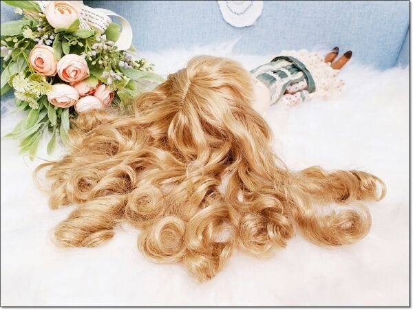 출처: 작품 황금알인형옷