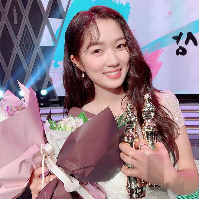 출처: 김혜윤 인스타그램