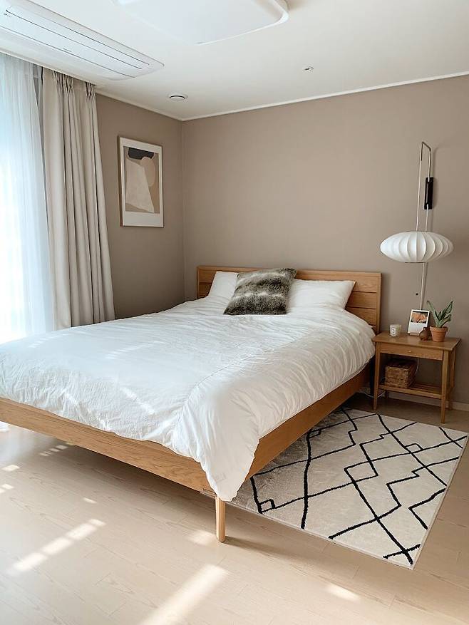 출처: <협탁><침대> 등 제품정보 모아보기(▲이미지클릭)