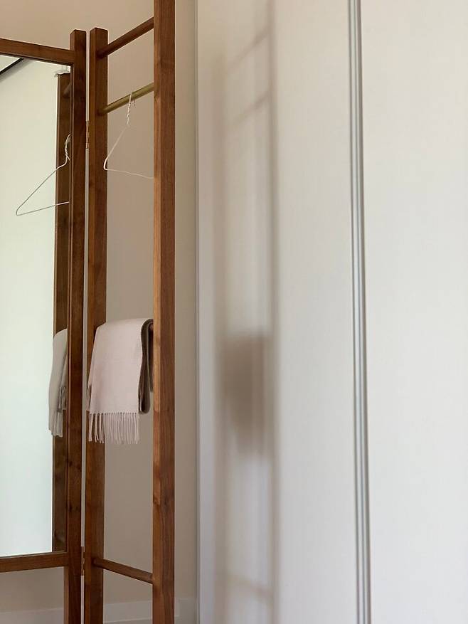 출처: <거울> 등 제품정보 모아보기(▲이미지클릭)