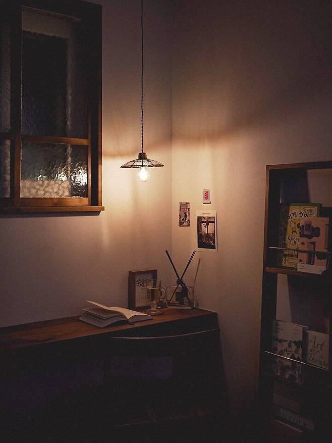 출처: <조명> <매거진 랙> 제품 정보 보러가기 (▲이미지 클릭)