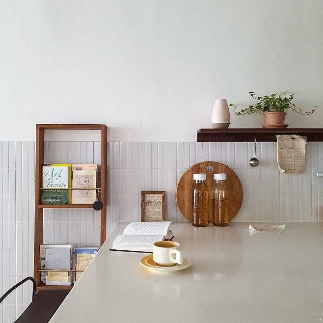 출처: <매거진 랙>  제품 정보 보러가기 (▲이미지 클릭)