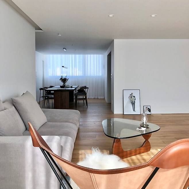 출처: <의자> 정보 보러가기 (▲이미지 클릭)