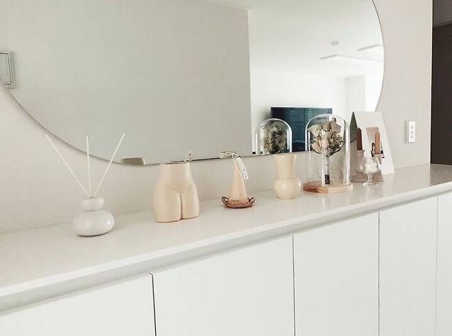 출처: <인테리어 소품> 정보 보러가기 (▲이미지 클릭)