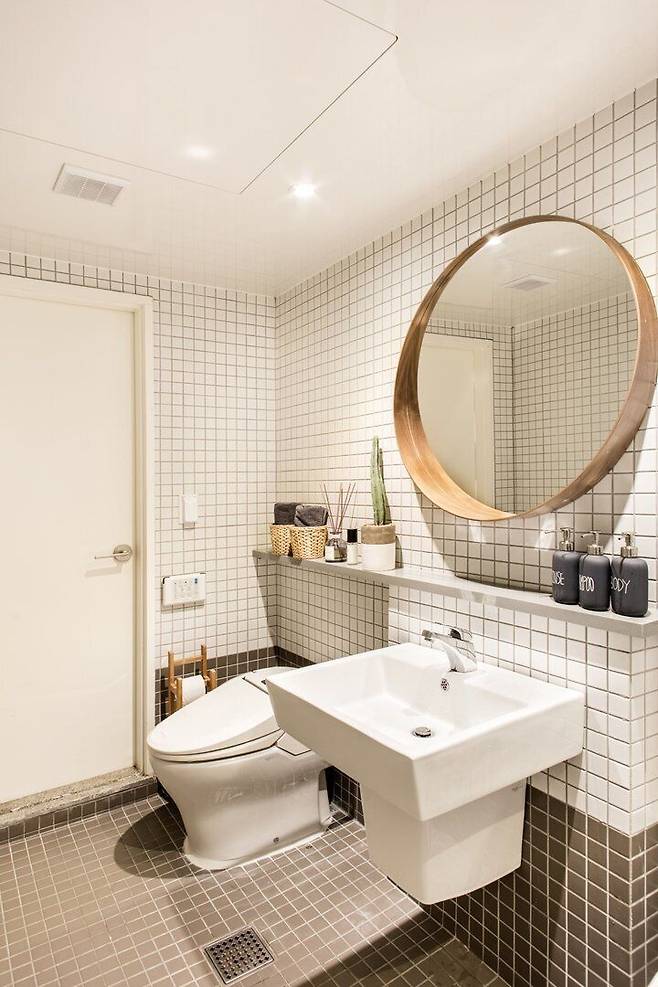 출처: <거울> 정보 보러가기 (▲이미지 클릭)