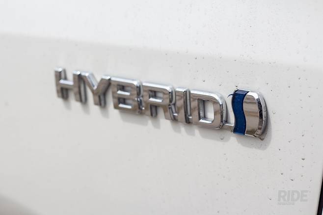 토요타가 풀 하이브리드(직병렬) 방식 관련 특허의 상당수를 갖고 있어 나머지 브랜드들은 플러그인 이나 마일드, 병렬 방식으로 하이브리드 시스템을 구현하고 있으며, 유일하게 혼다만 토요타의 특허를 우회한 풀 하이브리드 시스템을 구현해냈다.