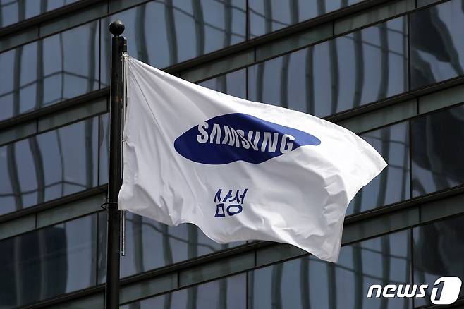 서울 서초동에 위치한 삼성전자 서초사옥의 모습/뉴스1 © News1