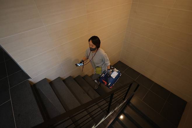 계단도 막힘없이 임화영 기자