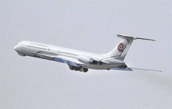 2018년 6월 중국 다롄 공항을 출발하는 북한 김정은 위원장 전용기 참매 1호. [교도=연합뉴스]