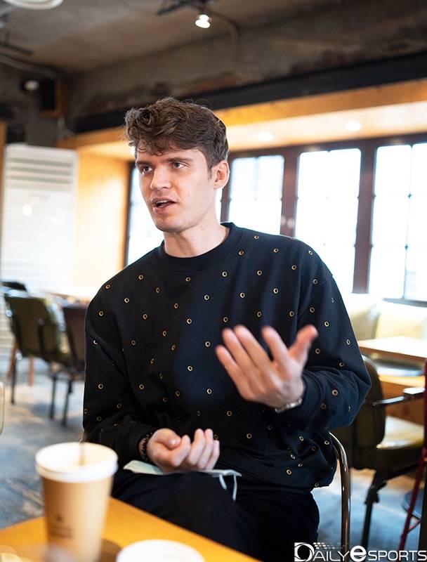 '크로니클러' 모리츠 뮈센