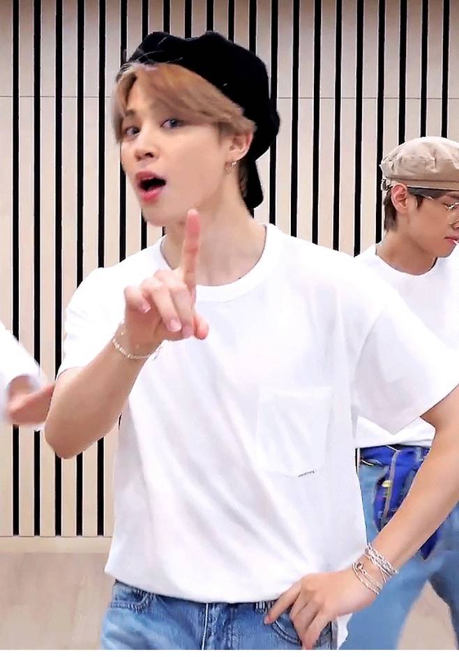 '우아하거나 귀엽거나' 방탄소년단 지민, 안무 연습 영상 '갭사이神' 무대천재