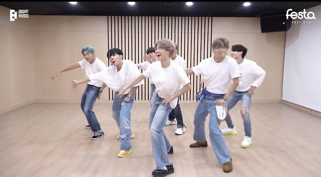 '우아하거나 귀엽거나' 방탄소년단 지민, 안무 연습 영상 '갭사이神' 무대천재