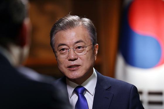 In an interview with Fox News on Sept. 25, 2018 during his trip to New York to attend the United Nations General Assembly meeting, President Moon Jae-in stresses the need to declare an end to the Korean War. [NEWS1]