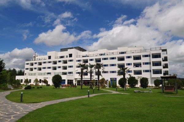 스위트룸 등 52개 객실을 갖춘 가족형 리조트. 사진제공｜다산베아채CC