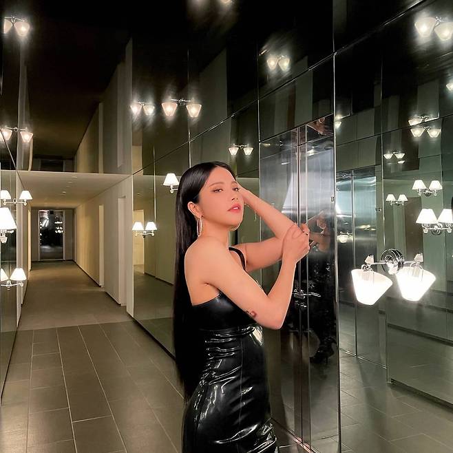 /사진=솔라 인스타그램