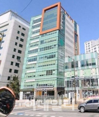 법원 경매에 나온 서울 왕십리 한 병원 건물(사진=지지옥션)