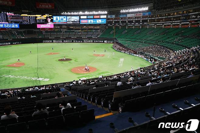 일본의 한 야구장. © AFP=뉴스1