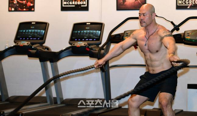 금광산이 팀스턴건에서 로프를 이용해 근력 강화 훈련을 하고 있다. 이주상기자 rainbow@sportsseoul.com